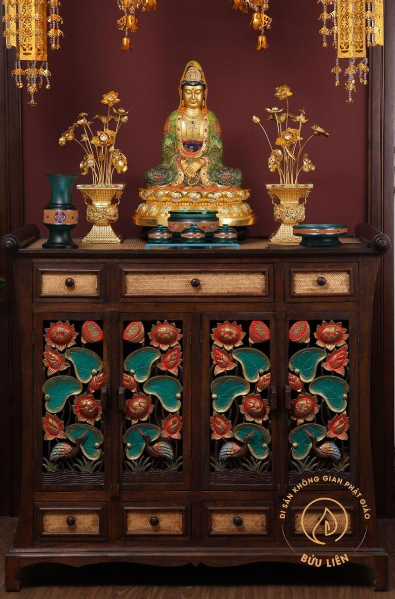 Nên chọn mẫu bàn thờ Quan Âm đứng hay ngồi để thờ tại nhà? 2 Image7