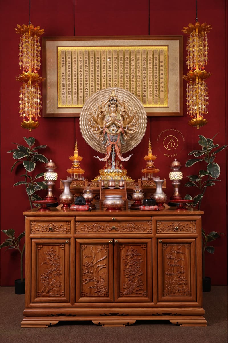 Nên chọn mẫu bàn thờ Quan Âm đứng hay ngồi để thờ tại nhà? 5 Image9