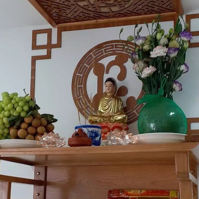 Dịch Vụ Thiết Kế Phòng Thờ Giá Rẻ 2023 171 mau-thiet-ke-phong-tho-phat-treo-tuong-cho-khong-gian-tho-cung-nho